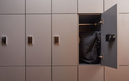 Электронный замок для раздевалок - беспроводной онлайн-замок с электронным дисплеем SL300EWR