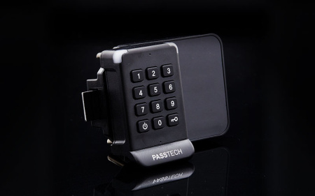 Электронный замок для раздевалок - беспроводной онлайн-замок Стандартная кнопочная панель PT300BR