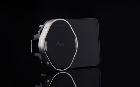 Электронный замок для раздевалок - беспроводной онлайн-замок с сенсорной панелью SL600TWR