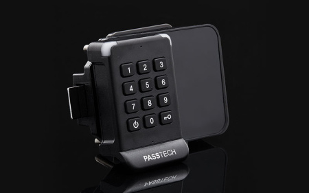 Электронный замок для раздевалок - беспроводной онлайн-замок со стандартной кнопочной панелью Ultra Keypad PT300BWR