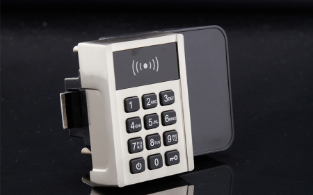 Электронный замок для раздевалок - беспроводной онлайн-замок Металлическая стандартная кнопочная панель Rubber Keypad PT500B